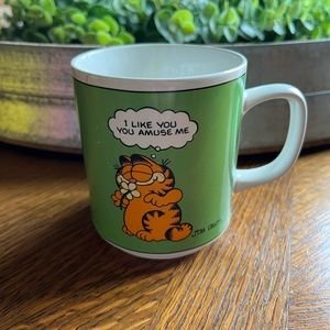 Vintage 1978 Garfield mug